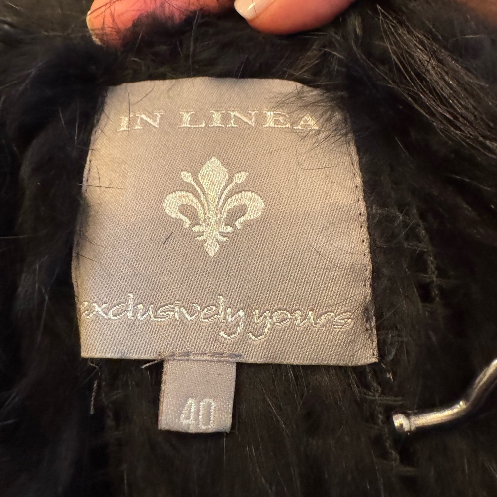 Black Rabbit Fur Vest - Picture 3 of 3